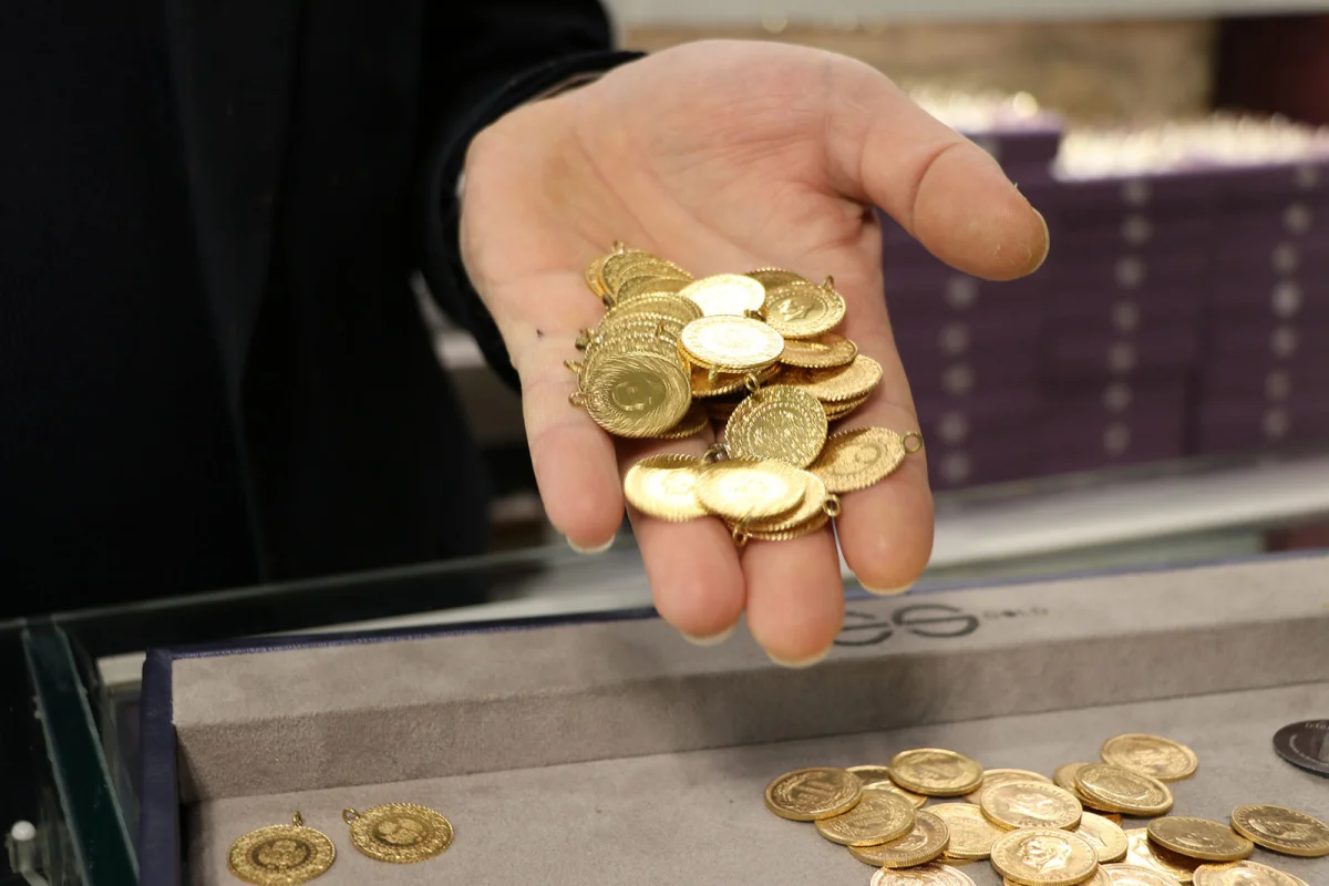 Türkiye’de Yastık Altı Altın Alarmı: 5 Bin Tonluk Gizli Servet Ekonomiye Neden Katılamıyor?