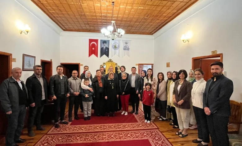 9600 sivas edebiyat akademisinde masallarin kulturel rolu konusuldu | Gündem Sivas™ | Sivas Haberleri