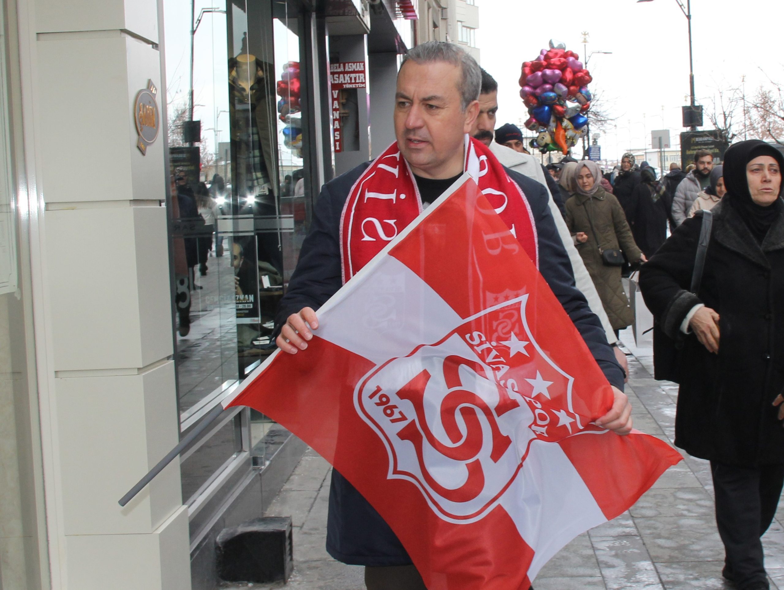 Sivas Belediye Başkanı Adem Uzun’dan Sivasspor Açıklaması: “Yeniden Süper Lig’e Çıkacağız”