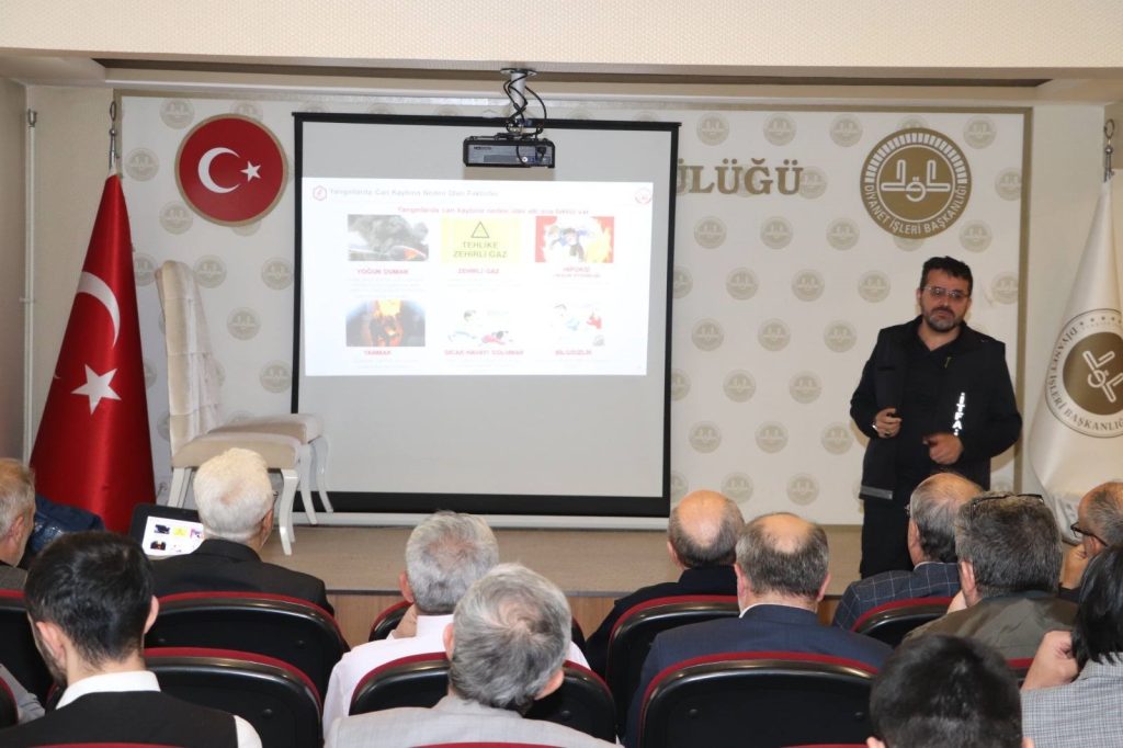 Müftülük Personeline İlk Yardım Eğitimi Verildi AW450266 02 | Gündem Sivas™ Haber