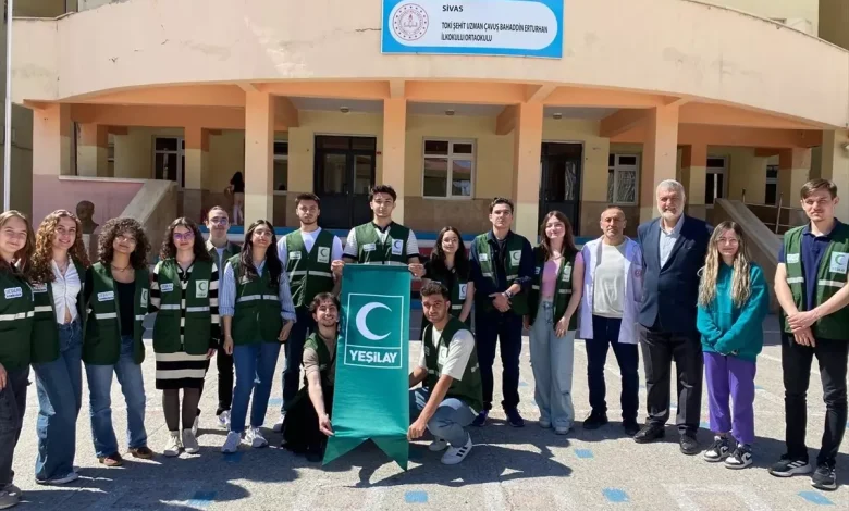 Sivas’ta Öğrenciler Yeşilay Hakkında Bilgilendirildi | Gündem Sivas™ | Sivas Haberleri sivas ta ogrenciler yesilay hakkinda 5 18675798 amp 1 1 | Gündem Sivas™ | Sivas Haberleri