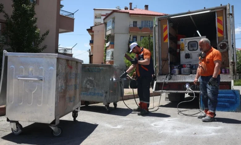 Sivas’ta Mahalleler Pırıl Pırıl Oluyor: Sokaklar Sabunla Yıkandı! temizlik 3 | Gündem Sivas™ Haber