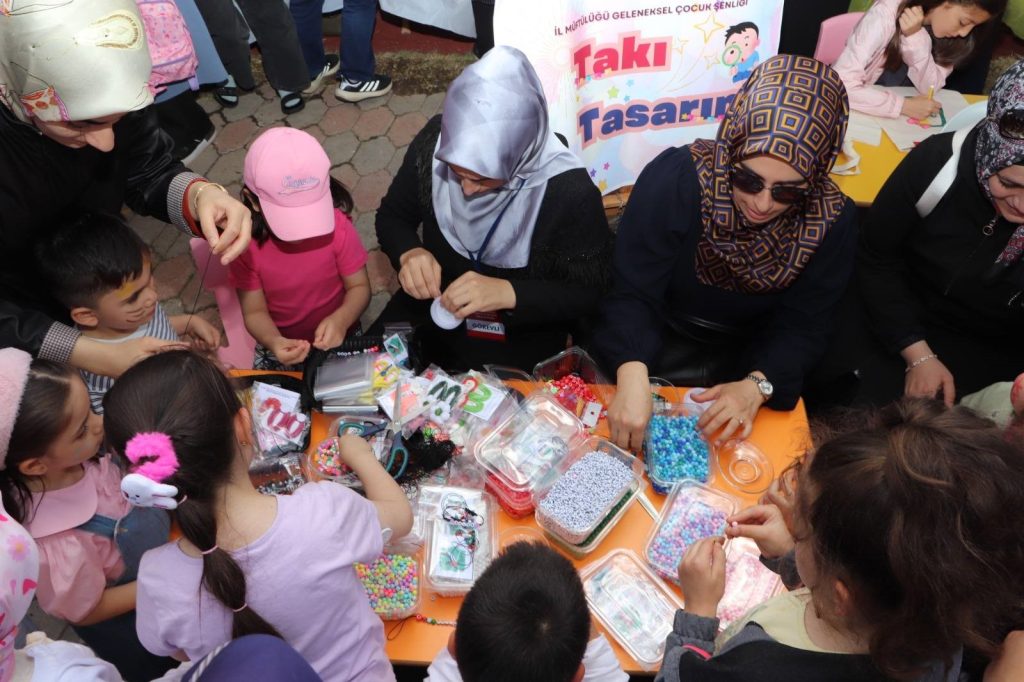 Sivas İl Müftülüğü’nden Renkli Çocuk Şenliği ve Anlamlı Etkinlikler AW467846 01 | Gündem Sivas™ Haber