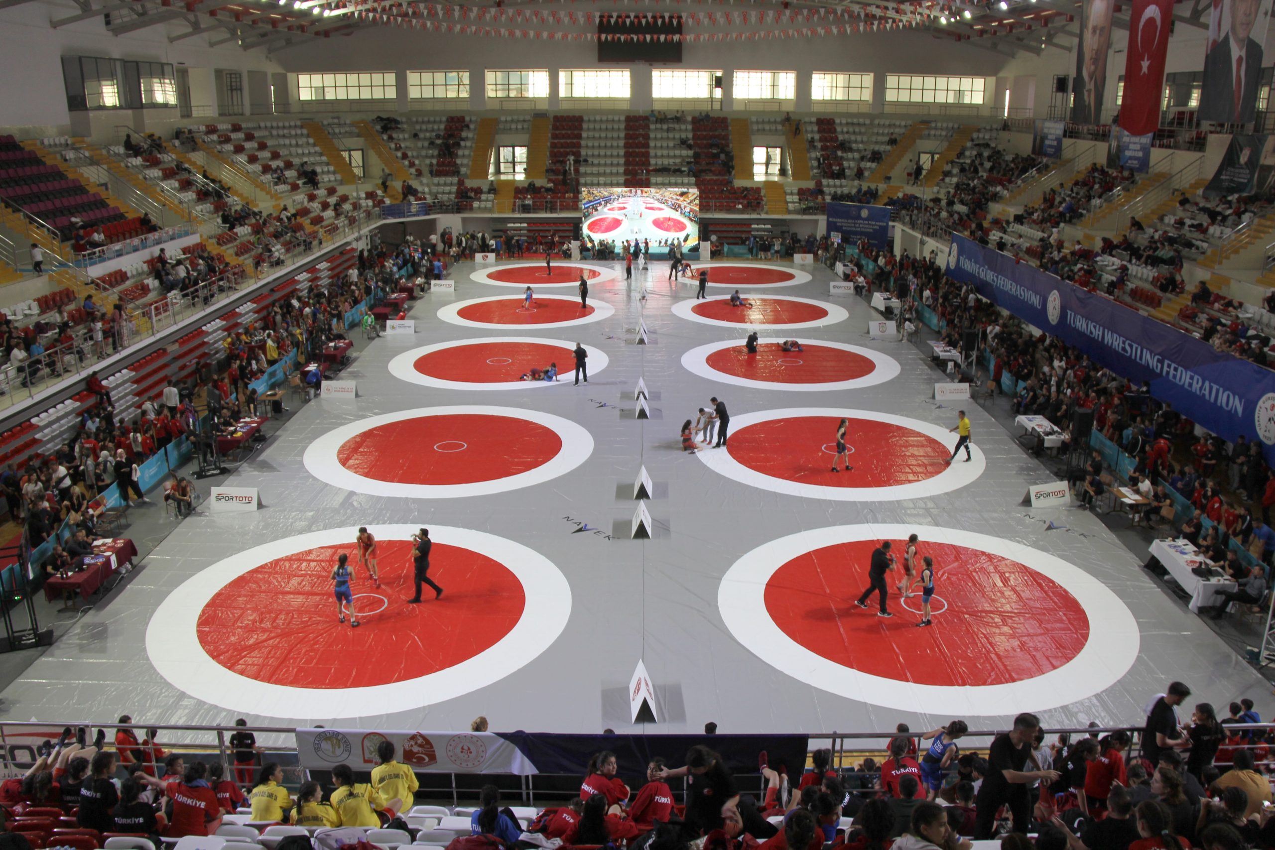 Minikler Türkiye Güreş Şampiyonası Sivas’ta Büyük Coşkuyla Başladı!