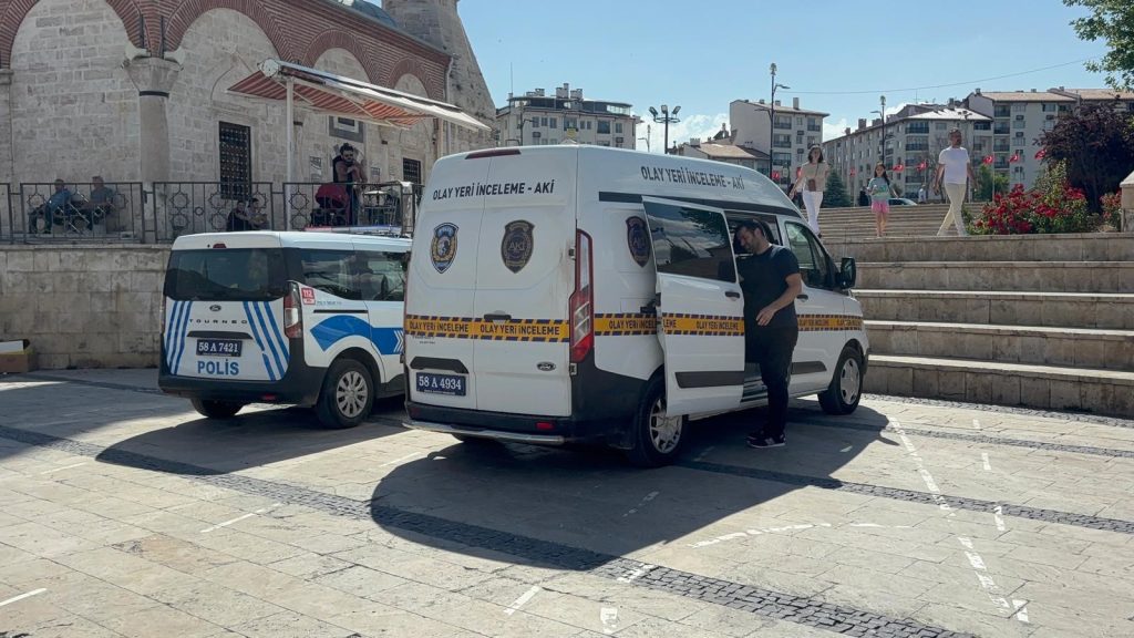AW481297 04 | Gündem Sivas™ | Sivas Haberleri