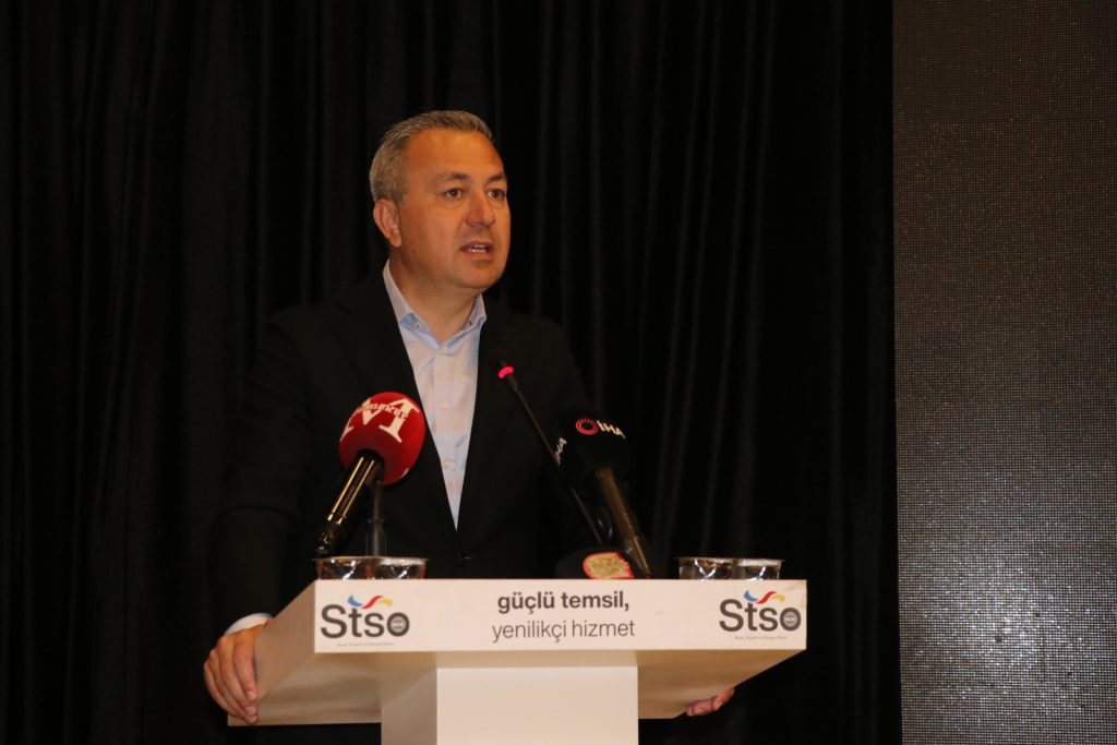 Sivas E-İhracat Zirvesi ile Dijital Ticaretin Yıldızı Parlıyor AW484652 06 | Gündem Sivas™ Haber