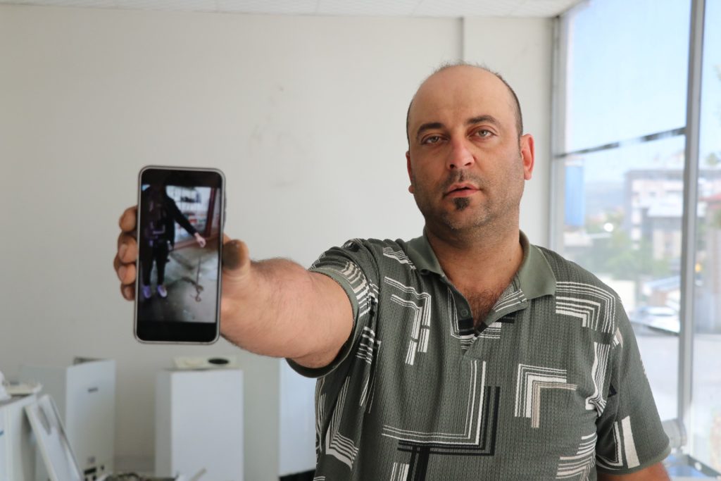 Sivas’ta İş Yeri Sahibi, Yakaladığı 1.5 Metrelik Yılanı Misafir Ettikten Sonra Doğaya Salıverdi AW485266 01 | Gündem Sivas™ Haber