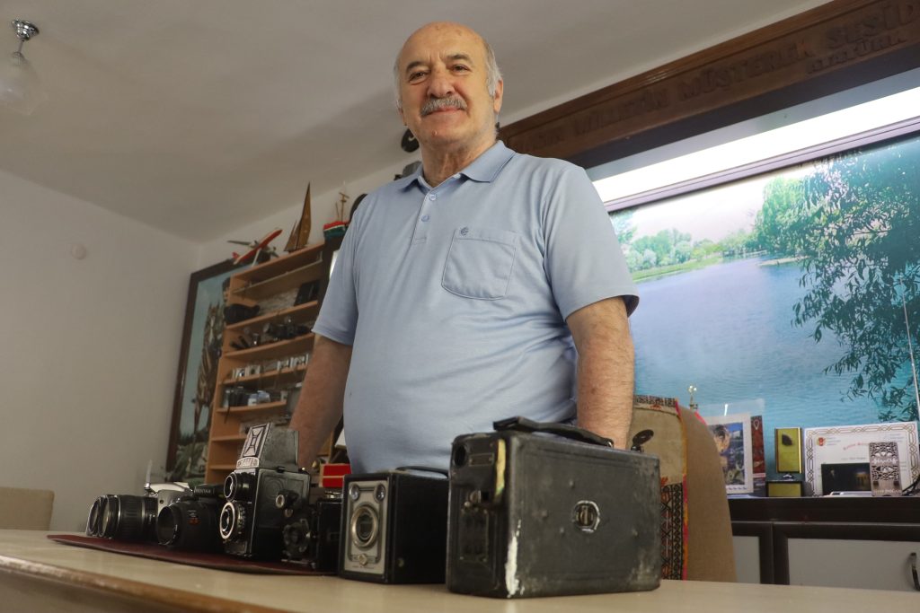 Fotoğrafçılığın Dijital Devrimi: Cam Filmlerden Akıllı Telefonlara AW485950 06 | Gündem Sivas™ Haber