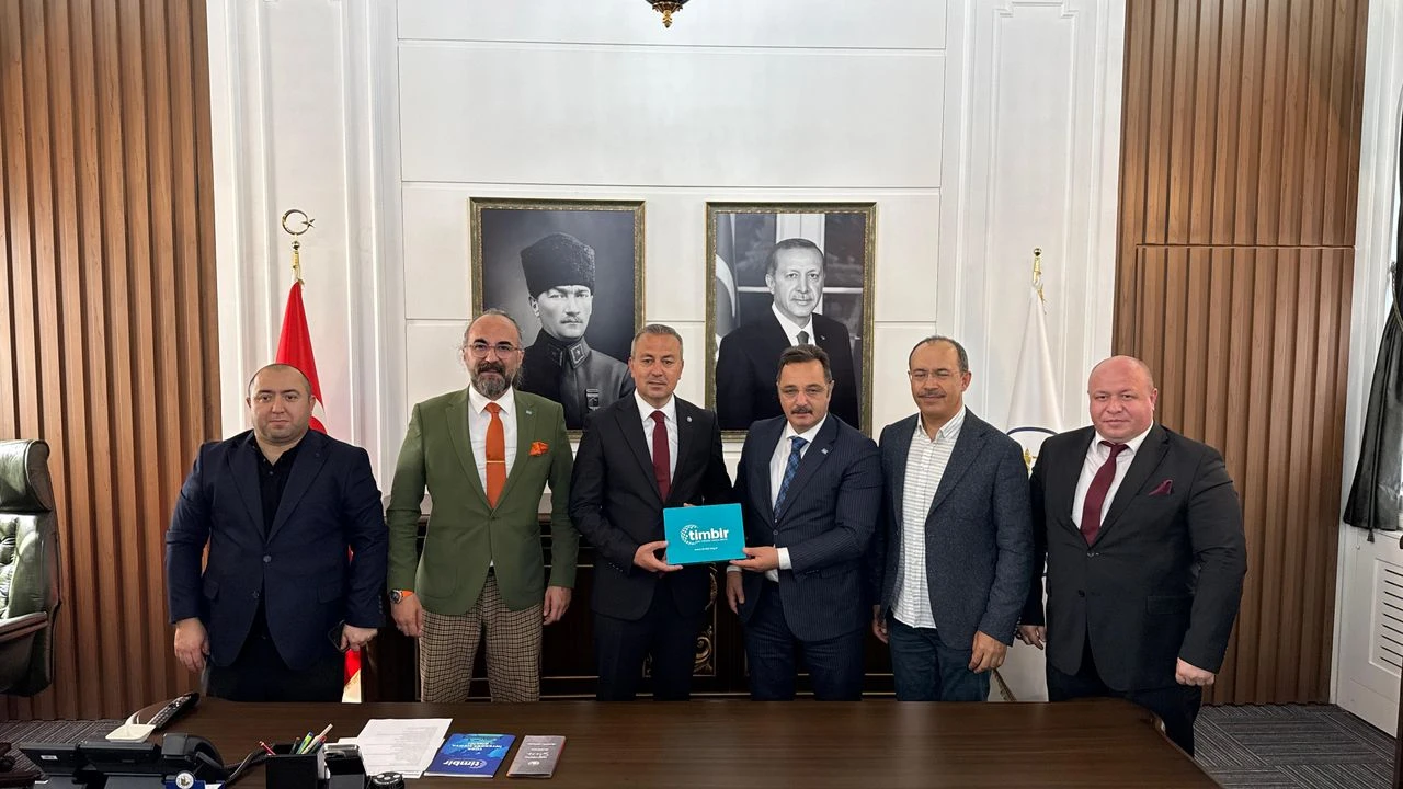 TİMBİR Heyeti, Sivas Belediye Başkanı Dr. Adem Uzun’u Ziyaret Etti