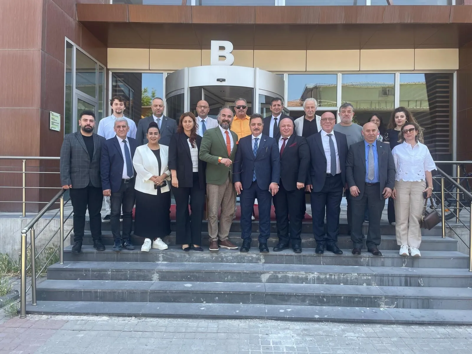 TİMBİR Heyeti Sivas’ta Yerel Medya ve Dijital İçerik Stratejilerini Masaya Yatırdı