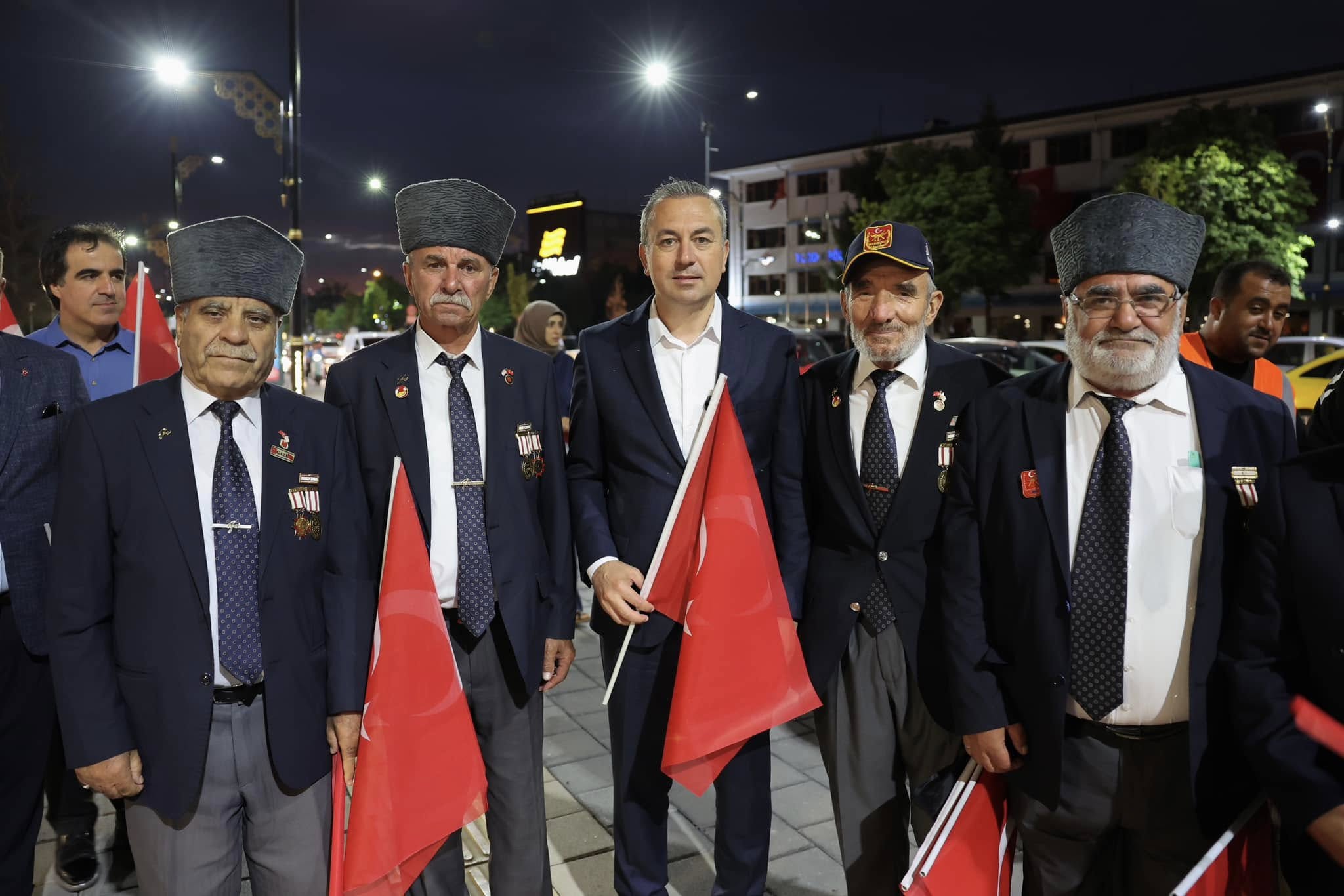 "Demokrasi ve Milli Birlik Destanını Unutmayacağız"