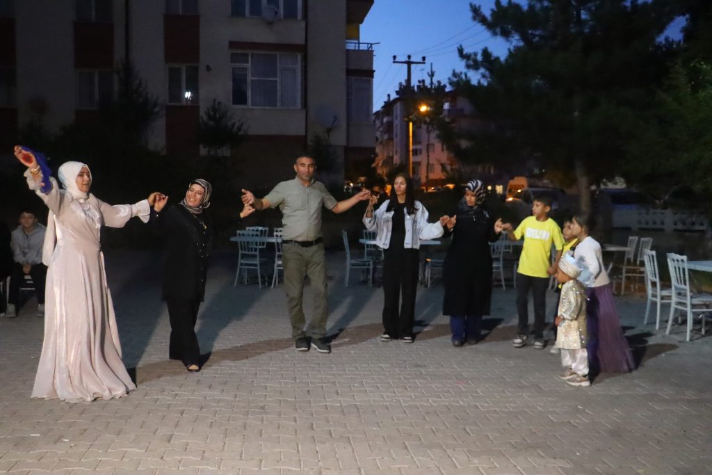 AW489403 04 | Gündem Sivas™ | Sivas Haberleri
