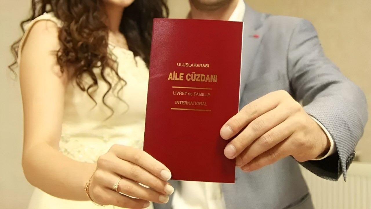 Sivas Belediyesi 2025’te Evlenecek Çiftlere 20 Bin TL Çeyiz Desteği Veriyor!