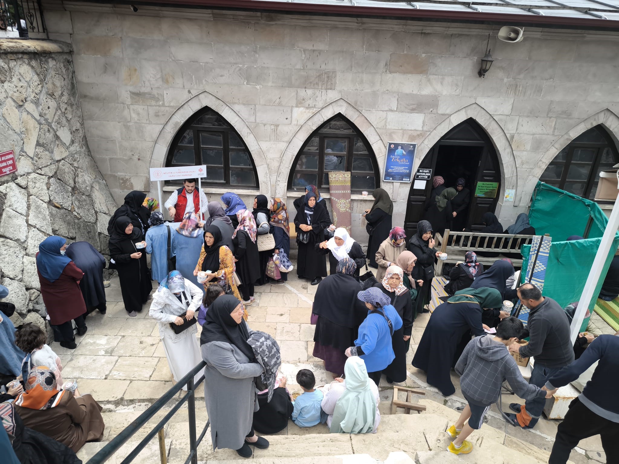 Sivas ve Yozgat’ta Muharrem Ayı Coşkusu: Aşure İkramıyla Birlik ve Dayanışma Pekişti
