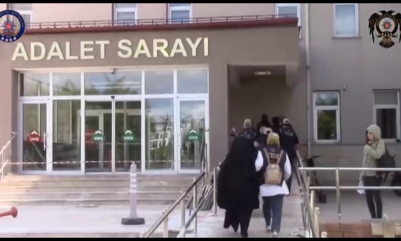 Sivas'ta El Kaide ve DEAŞ Operasyonu: 5 Terör Şüphelisi Yakalandı | Gündem Sivas™ | Sivas Haberleri AW490694 02 | Gündem Sivas™ | Sivas Haberleri