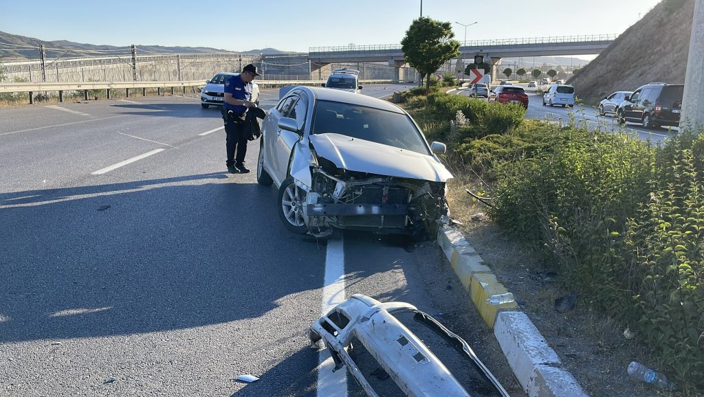AW493810 03 | Gündem Sivas™ | Sivas Haberleri