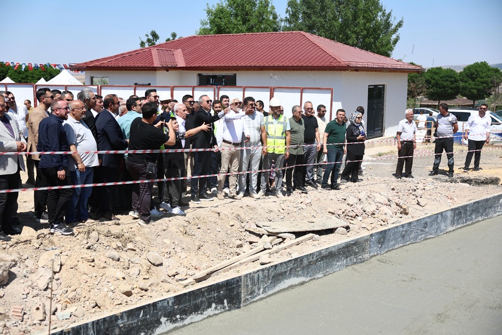 Sıcak Çermik’te Yeni Açık Havuz Projesi Start Aldı! AW495839 04 | Gündem Sivas™ Haber