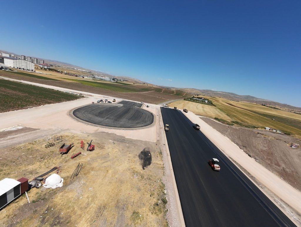 Sivas’ta Cengiz Topel Adına Model Uçak Pistli Drift Alanı Açılıyor AW498783 01 | Gündem Sivas™ Haber