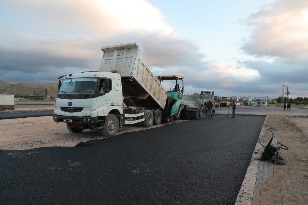 Sivas’ta Cengiz Topel Adına Model Uçak Pistli Drift Alanı Açılıyor AW498783 03 | Gündem Sivas™ Haber