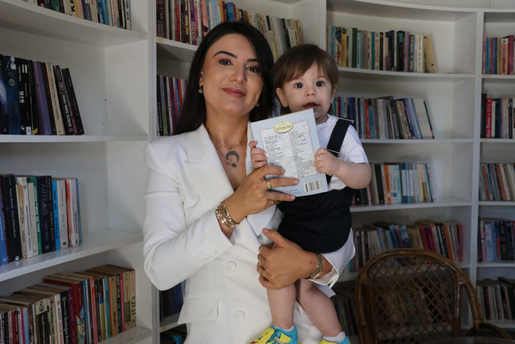 Sivaslı Kadınlar "Kitap Otağı" ile Bilinçleniyor! AW498824 04 | Gündem Sivas™ Haber