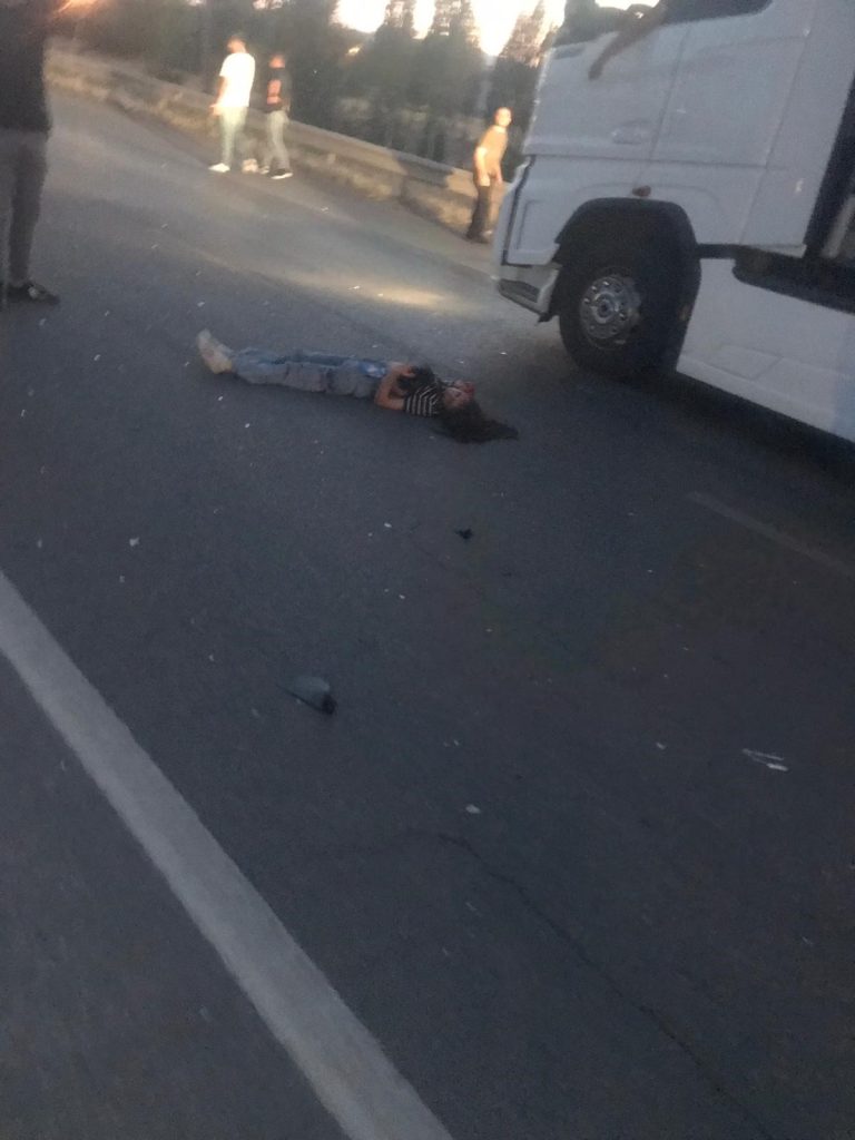 Sivas'ta Otomobilin Çarptığı Genç Kız Yaralandı AW499288 03 | Gündem Sivas™ Haber