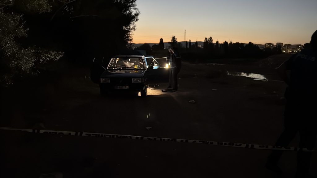 Sivas'ta Husumetli İki Kişi Pompalı Tüfekle Birbirini Yaraladı AW502381 06 | Gündem Sivas™ Haber