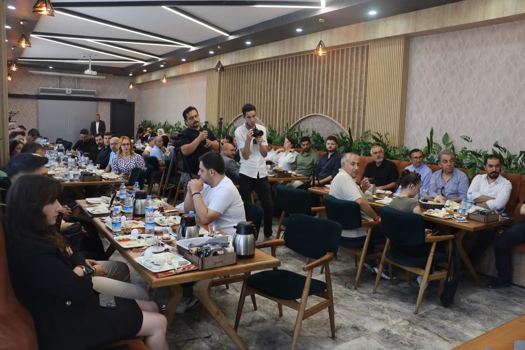 Sivas Belediye Başkanı Adem Uzun, Basın Mensuplarıyla Buluştu | Gündem Sivas™ | Sivas Haberleri AW503450 02 | Gündem Sivas™ | Sivas Haberleri