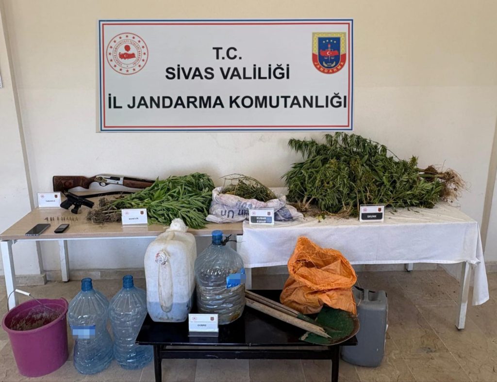 Sivas’ta Uyuşturucu Operasyonu: 3 Kişi Tutuklandı!