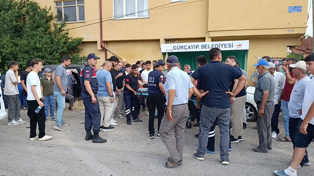 Kavşakta Feci Çarpışma: Kaza Güvenlik Kamerasında!