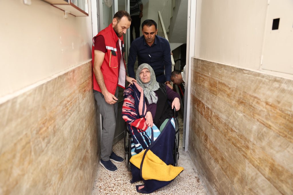 Sivas Belediyesi’nden Sevgi Teyze’ye Anlamlı Destek! AW508474 02 | Gündem Sivas™ Haber