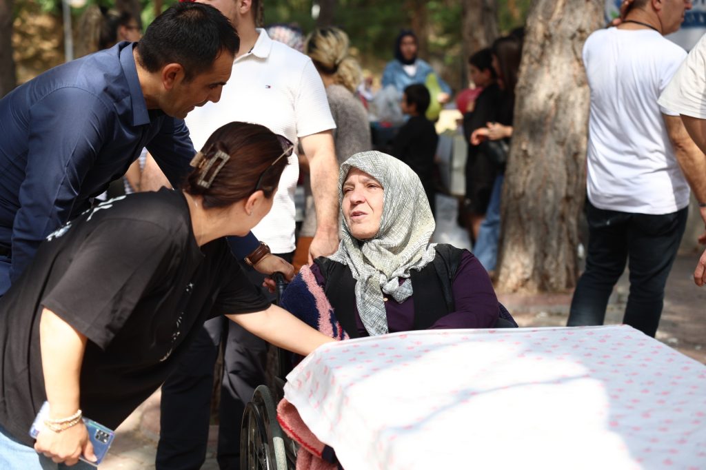 Sivas Belediyesi’nden Sevgi Teyze’ye Anlamlı Destek!