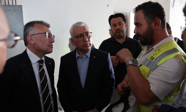 Vali Yılmaz Şimşek ve AK Parti Heyeti, SCÜ Tıp Fakültesi Hastanesi İnşaatını İnceledi GxDGIy0XsAAFPZS | Gündem Sivas™ Haber