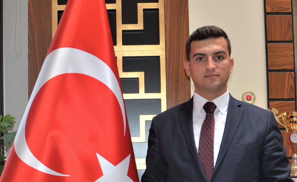 Halil İbrahim Yeşilyurt'un Başarılı Kariyeri | Gündem Sivas™ | Sivas Haberleri Halil Ibrahim Yesilyurt 1 1 | Gündem Sivas™ | Sivas Haberleri