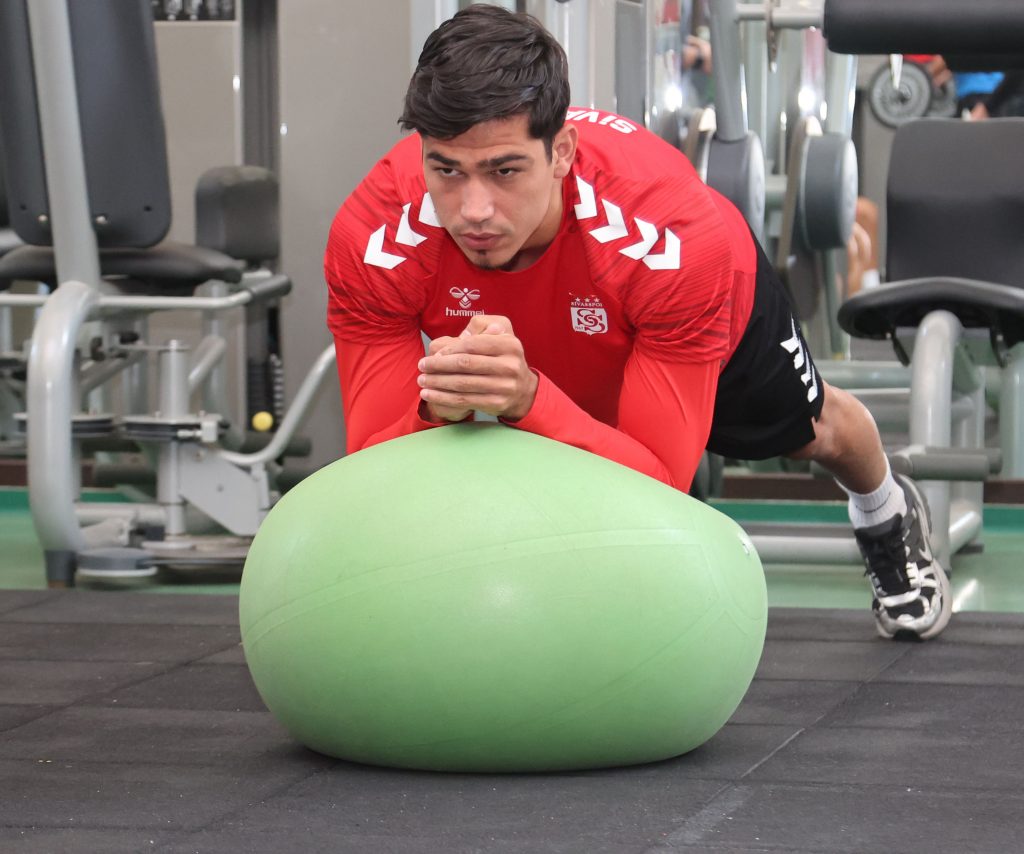 Sivasspor, Sivas Kampında Hız Kesmiyor! SVSS5856 1024x854 1 | Gündem Sivas™ Haber