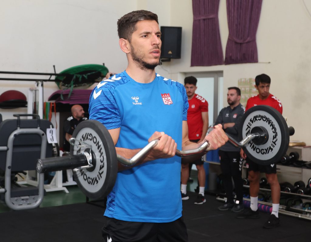 Sivasspor, Sivas Kampında Hız Kesmiyor! SVSS5867 1024x796 1 | Gündem Sivas™ Haber