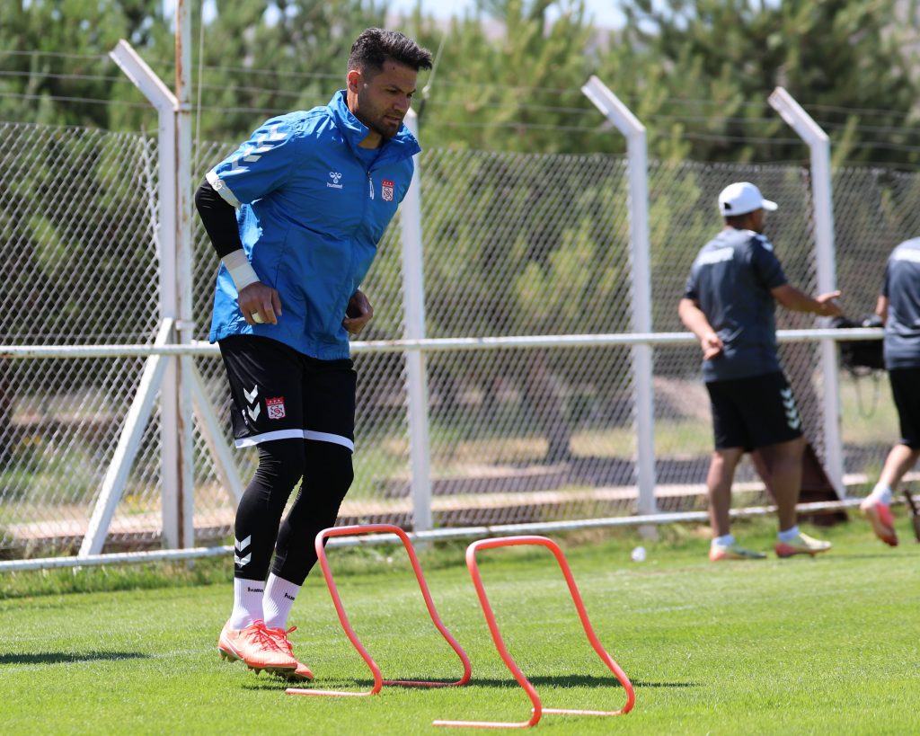 Sivasspor, Sivas Kampında Hız Kesmiyor! SVSS5902 1024x819 1 | Gündem Sivas™ Haber