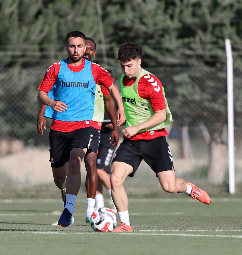 Sivasspor, Yeni Sezon Hazırlıklarını Hızlandırdı! SVSS7020 969x1024 1 | Gündem Sivas™ Haber