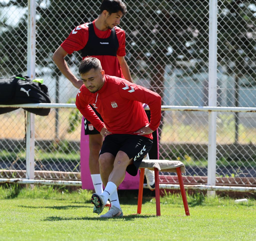 Sivasspor, Sivas Kampında Yoğun Antrenman Temposunu Sürdürüyor SVSS7491 1024x965 1 | Gündem Sivas™ Haber