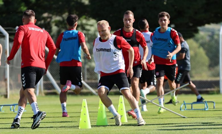 Sivasspor, Yeni Sezon Hazırlıklarını Hız Kesmeden Sürdürüyor | Gündem Sivas™ | Sivas Haberleri SVSS7733 1024x719 1 | Gündem Sivas™ | Sivas Haberleri