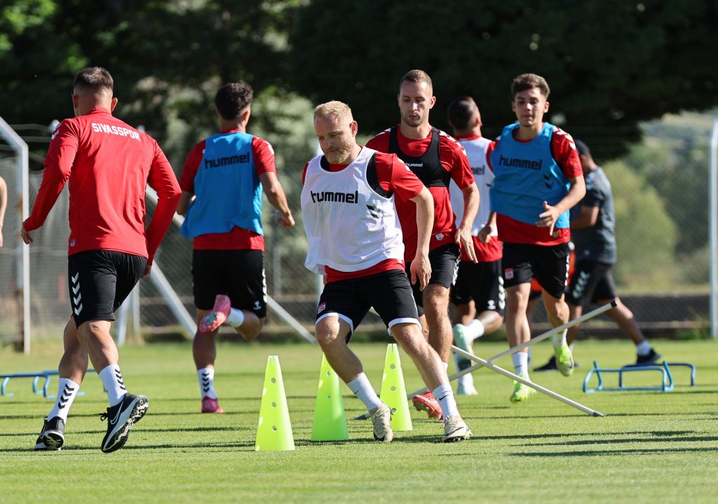 Sivasspor, Yeni Sezon Hazırlıklarını Hız Kesmeden Sürdürüyor