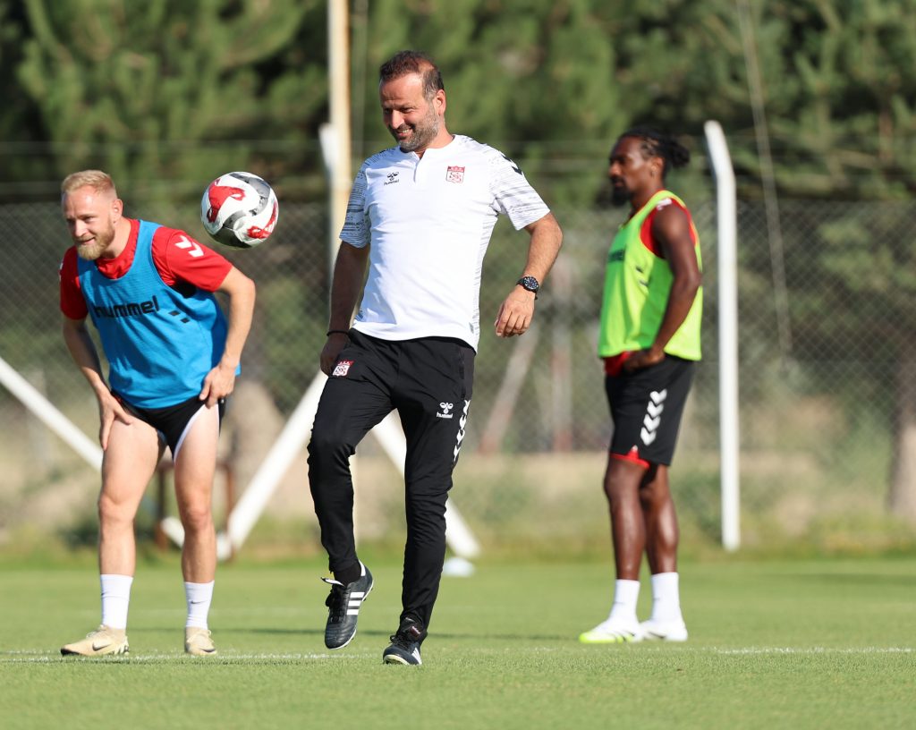 Sivasspor, Yeni Sezon Hazırlıklarını Hız Kesmeden Sürdürüyor