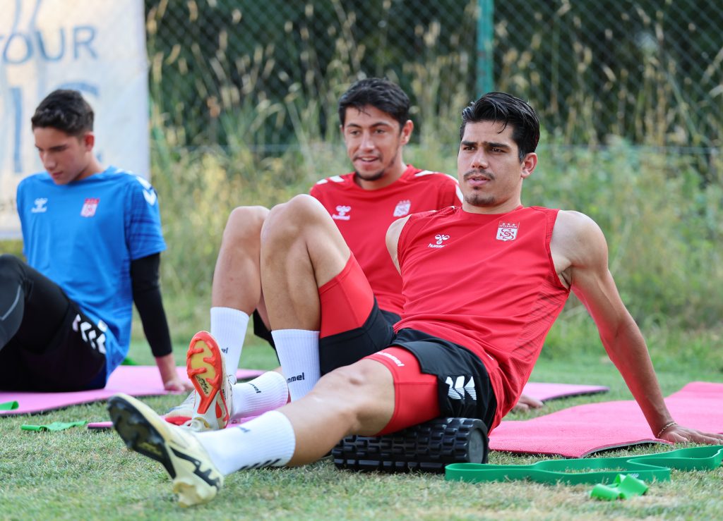 Sivasspor, Bolu Kampında Hız Kesmiyor! SVSS9418 1024x739 1 | Gündem Sivas™ Haber