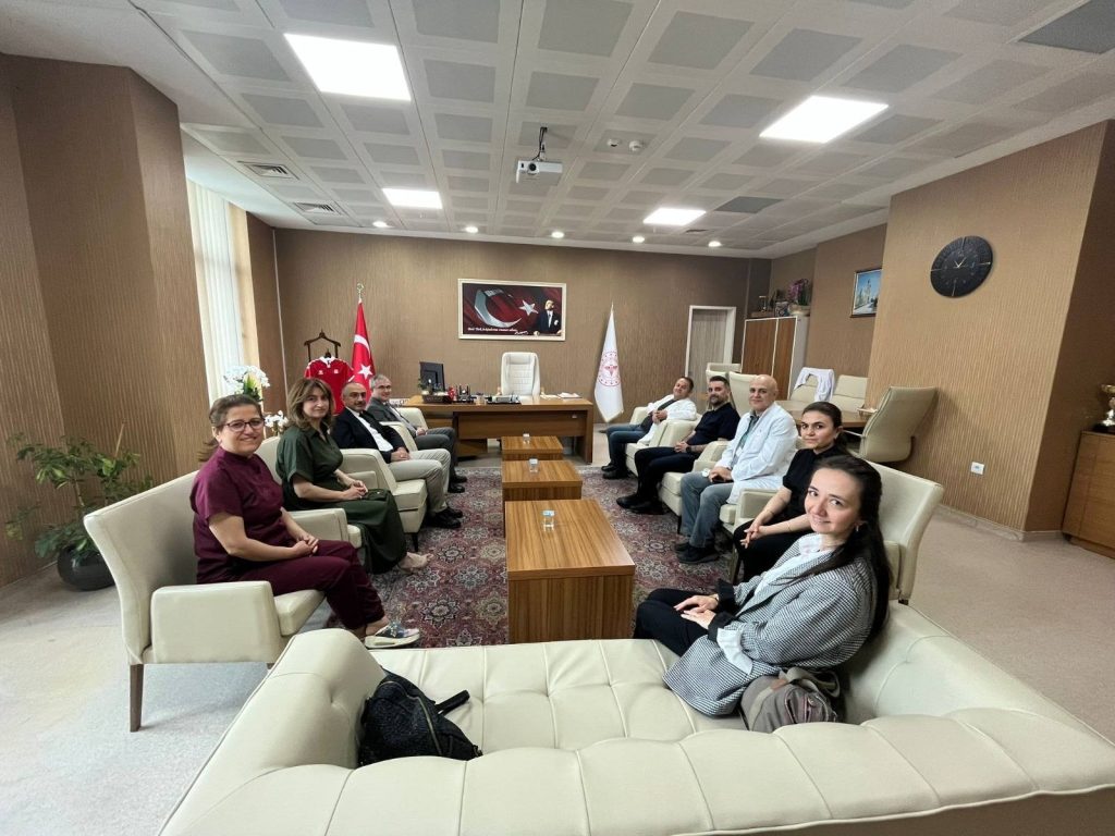 Sivas Numune Hastanesi’nde Laparoskopik Periton Diyaliz Kateteri Eğitimi