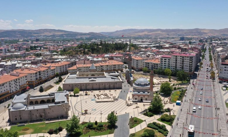 Sivas’ta Motorlu Kara Taşıtı Sayısı Artış Gösterdi Sivasta Motorlu Kara Tasiti Sayisi Artis Gosterdi 1 | Gündem Sivas™ Haber