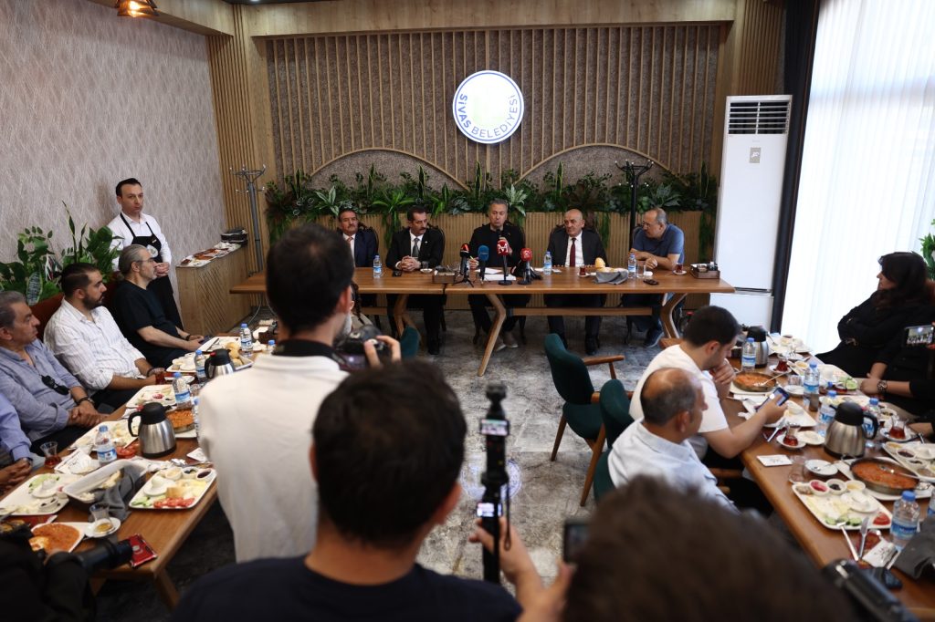 Sivas Belediyesi’nden Basına Vefa: "Basın Parkı" Geliyor! WhatsApp Gorsel 2025 07 24 saat 16.32.17 d0a945eb | Gündem Sivas™ Haber