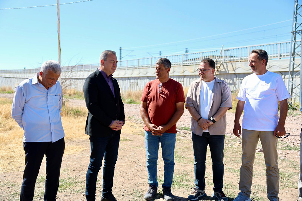 yerli bugdayda ilk hasat sevinci 7053 | Gündem Sivas™ | Sivas Haberleri