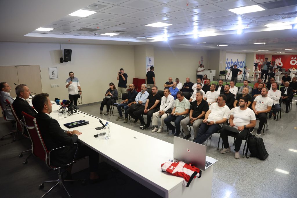 Sivasspor’a Büyük Destek: Özbelsan A.Ş., İsim ve Forma Sponsoru Oldu 070A7634 1024x683 1 | Gündem Sivas™ Haber