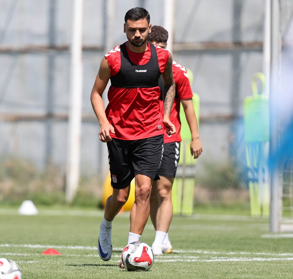 Özbelsan Sivasspor, Amed SF Maçı Hazırlıklarına Hız Verdi 070A8678 1024x976 1 | Gündem Sivas™ Haber