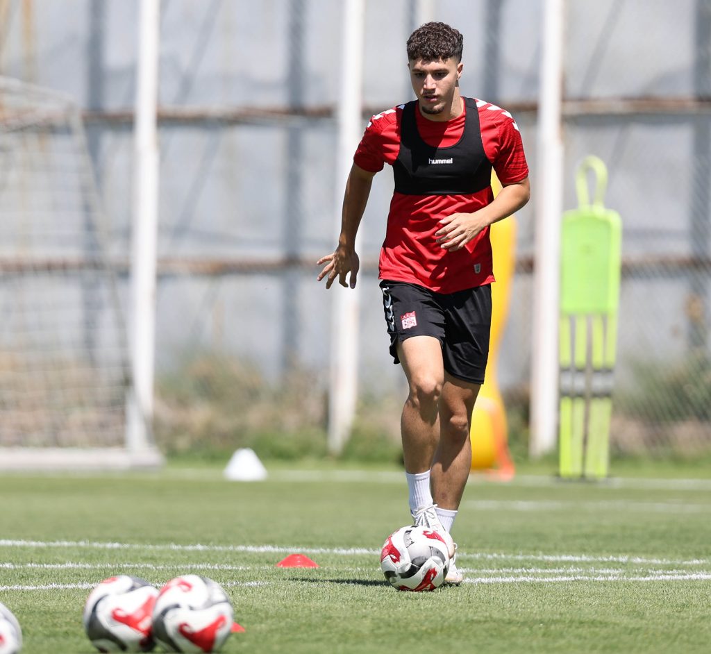 Özbelsan Sivasspor, Amed SF Maçı Hazırlıklarına Hız Verdi 070A8680 1024x942 1 | Gündem Sivas™ Haber