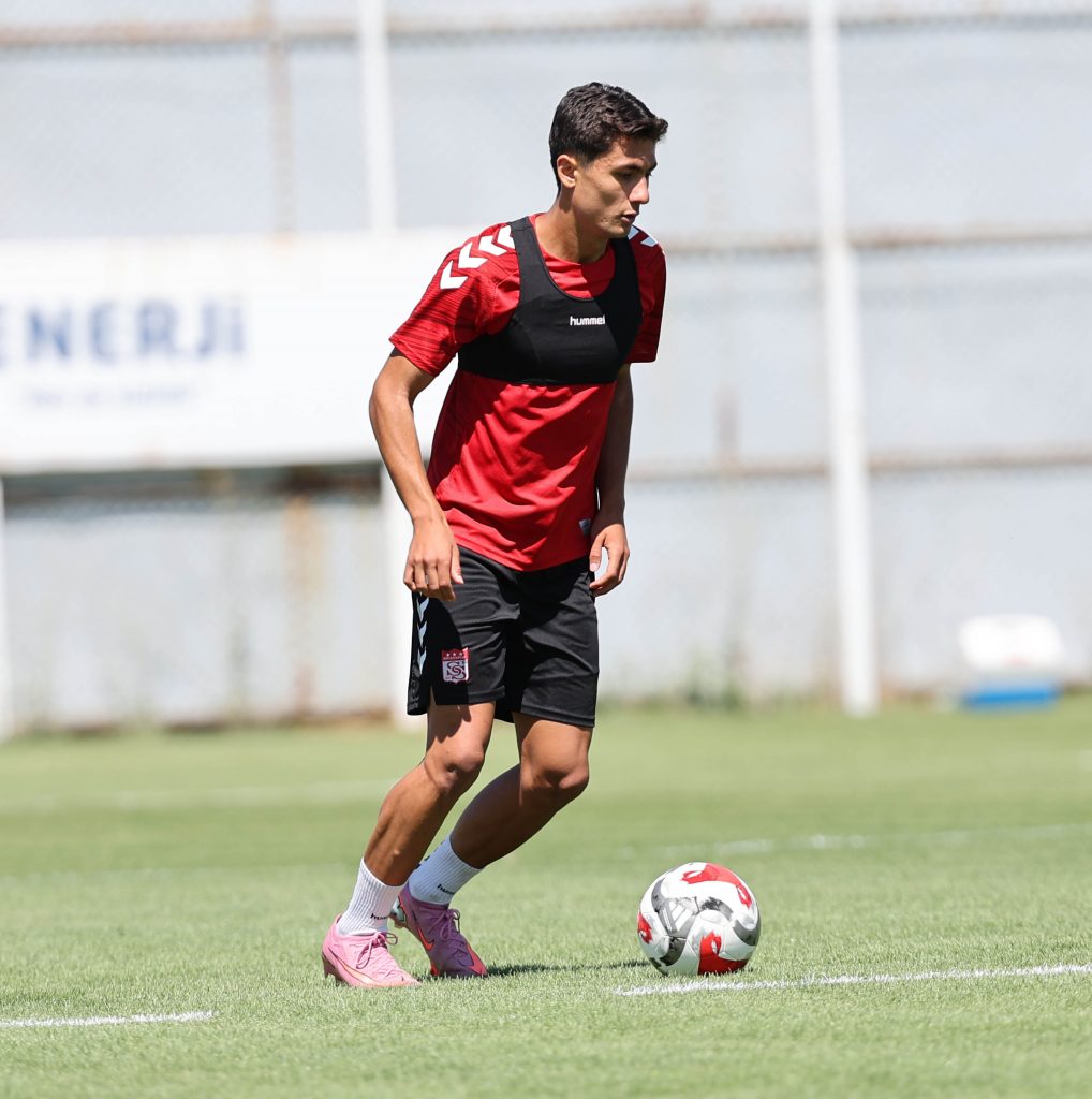 Özbelsan Sivasspor, Amed SF Maçı Hazırlıklarına Hız Verdi 070A8691 1018x1024 1 | Gündem Sivas™ Haber